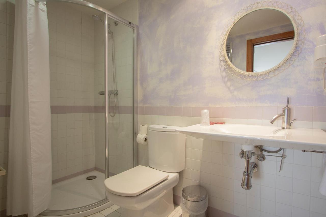 Hostal Los Canteros Golmayo Екстер'єр фото