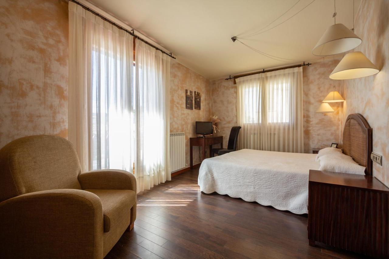 Hostal Los Canteros Golmayo Екстер'єр фото
