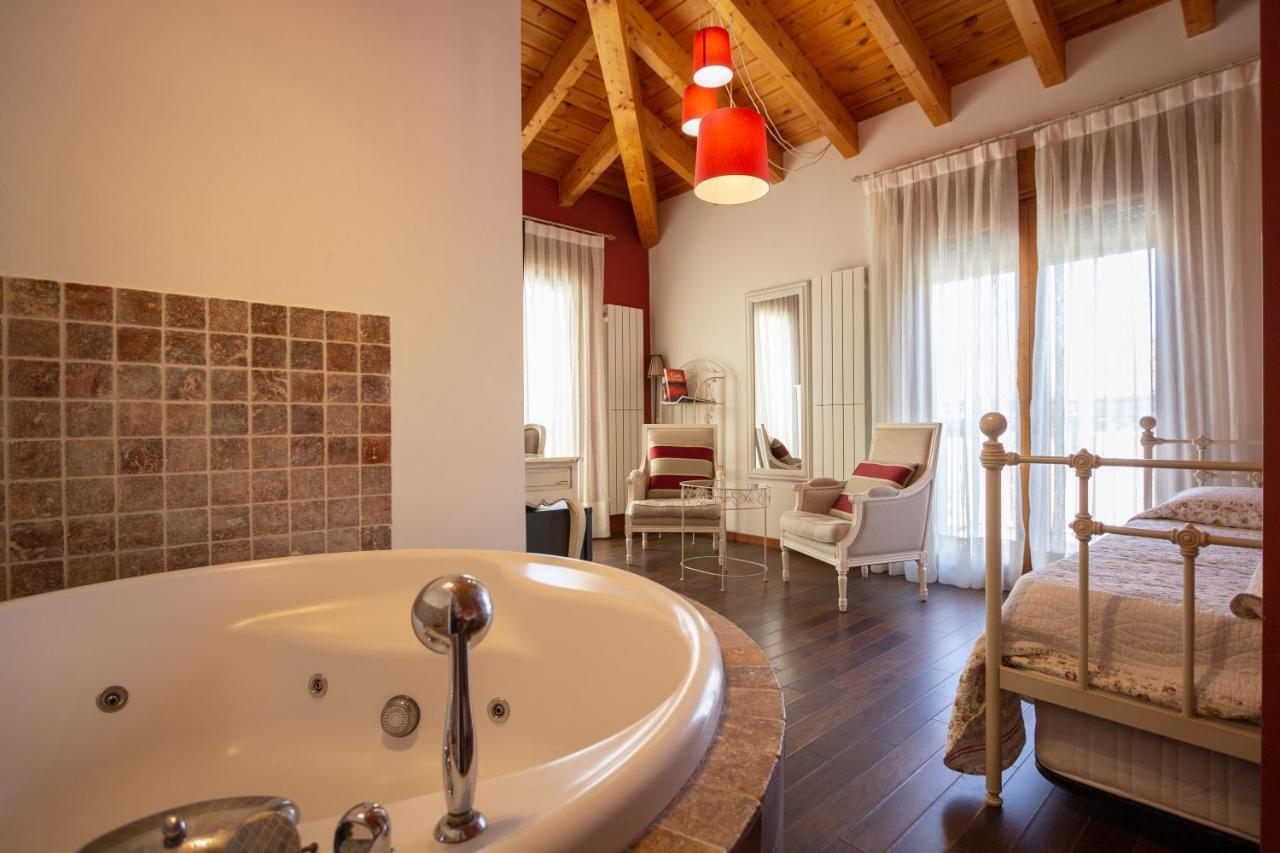 Hostal Los Canteros Golmayo Екстер'єр фото