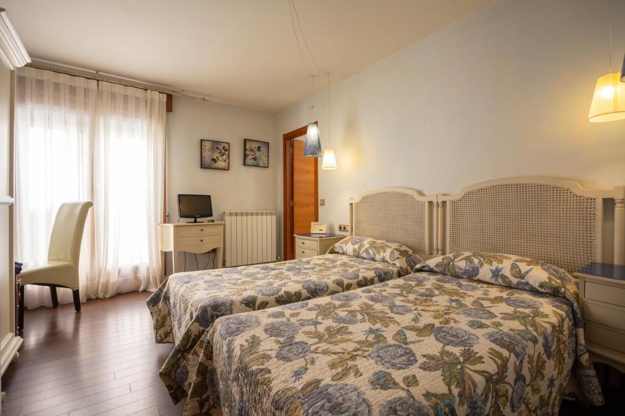 Hostal Los Canteros Golmayo Екстер'єр фото