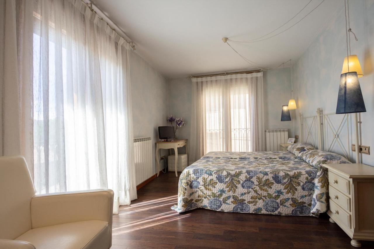 Hostal Los Canteros Golmayo Екстер'єр фото